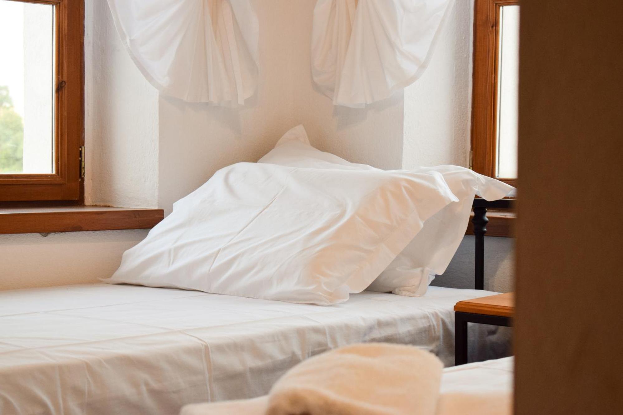Aqueduct Inn Gjirokastra Kültér fotó