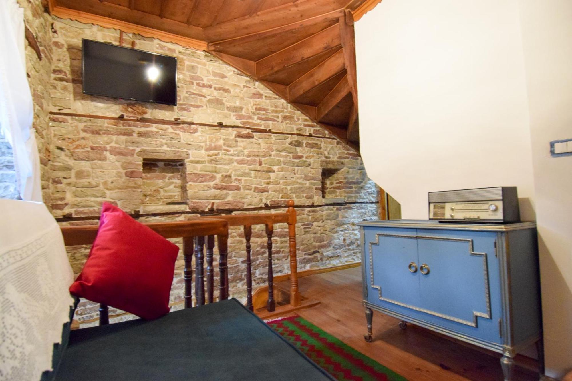 Aqueduct Inn Gjirokastra Kültér fotó