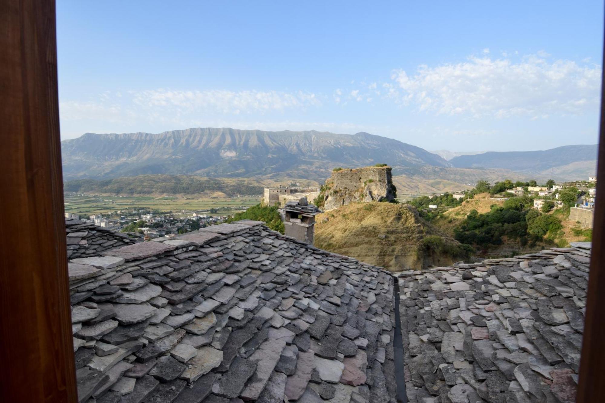 Aqueduct Inn Gjirokastra Kültér fotó